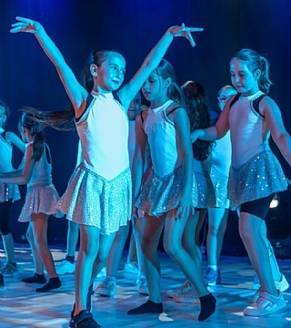 אורית בל - ביה"ס למחול - רוזן